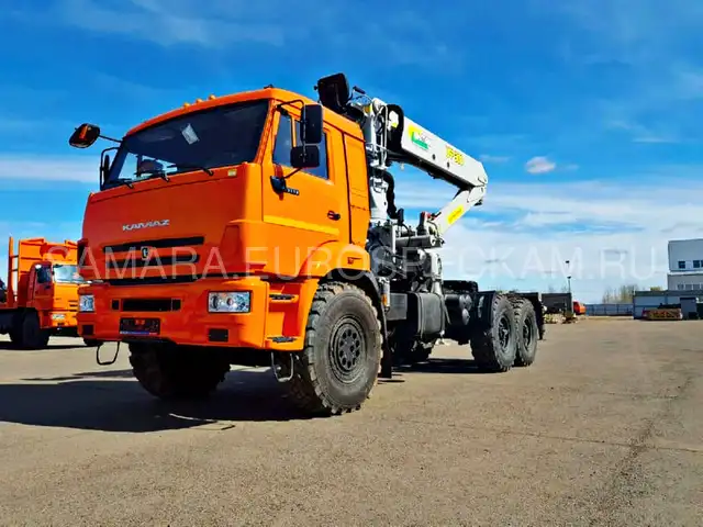 КАМАЗ 43118 тягач с КМУ Инман ИФ 300